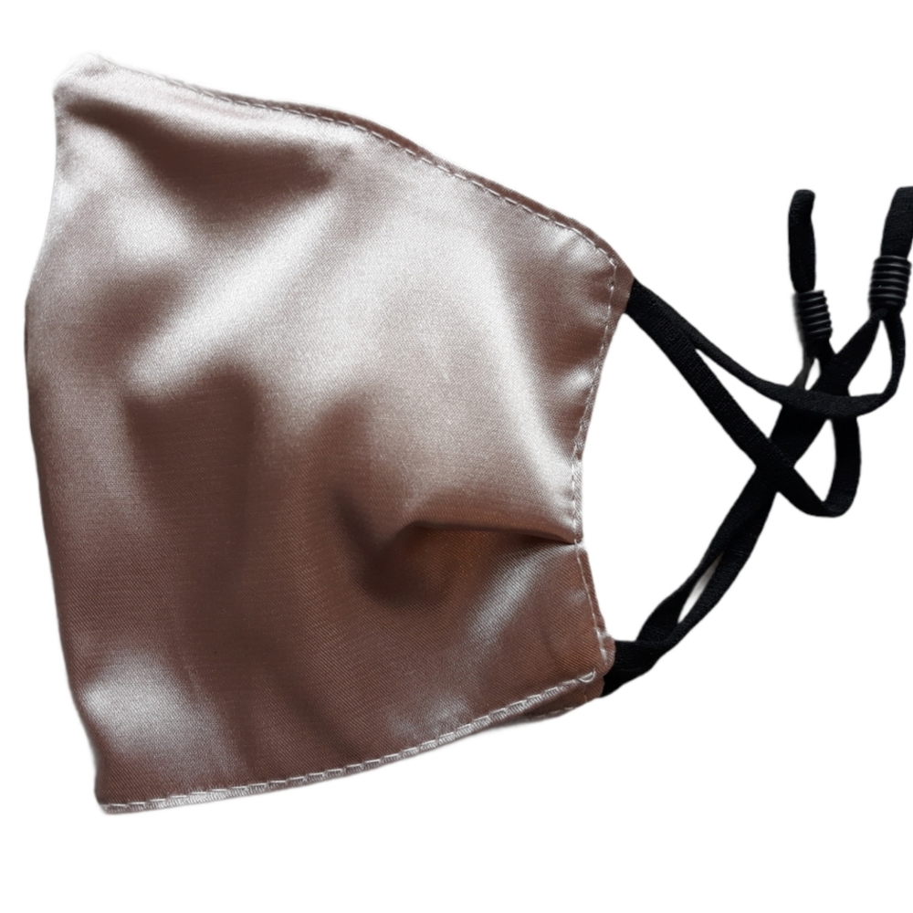 Silk face mask with nose wire